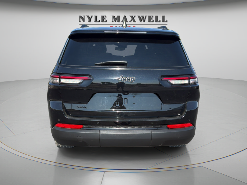 Used 2023 Jeep Grand Cherokee L Laredo AWD/4WD image 12