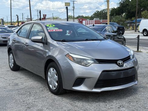 Used 2014 Toyota Corolla LE FWD image 9