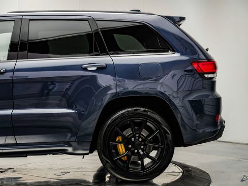 Used 2021 Jeep Grand Cherokee Trackhawk image 11
