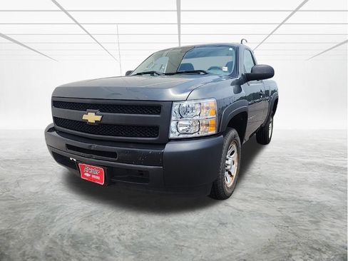 Used 2011 Chevrolet Silverado 1500 W/T RWD image 1