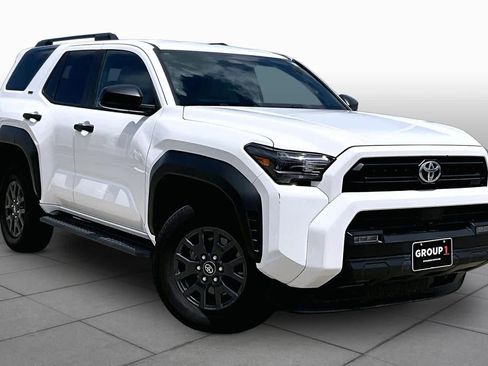 Used 2025 Toyota 4Runner SR5 image 3
