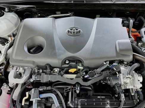 Used 2025 Toyota Camry XSE image 28