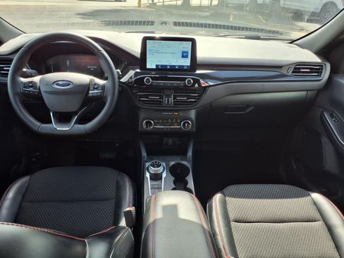 Used 2025 Ford Escape ST-Line FWD image 13