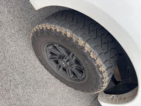 Used 2022 Ford F250 XL w/ STX Appearance Package image 8