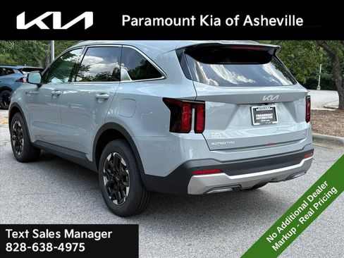 New 2026 Kia Sorento S AWD/4WD image 4