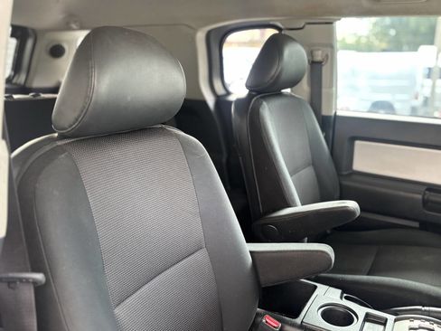 Used 2007 Toyota FJ Cruiser 2WD image 25