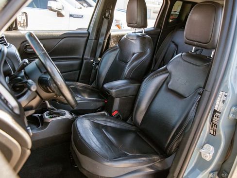 Used 2017 Jeep Renegade Limited w/ Advanced Technology Group image 13