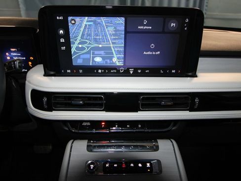 Used 2025 Lincoln Aviator Reserve w/ Equipment Group 201A image 16