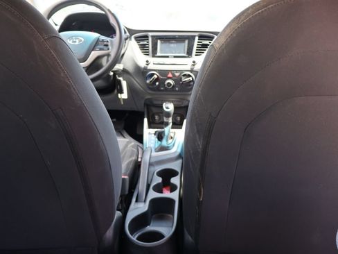 Used 2020 Hyundai Accent SE FWD image 36