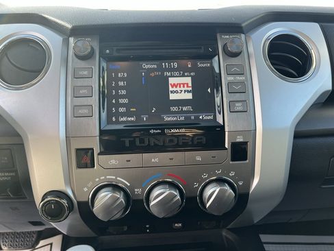 Used 2018 Toyota Tundra SR5 image 11