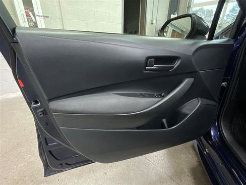 Used 2023 Toyota Corolla LE image 9