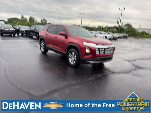 Used 2026 Chevrolet Equinox LT FWD image 8