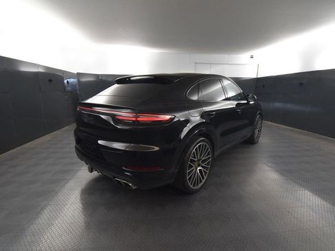 Certified 2023 Porsche Cayenne Turbo image 7