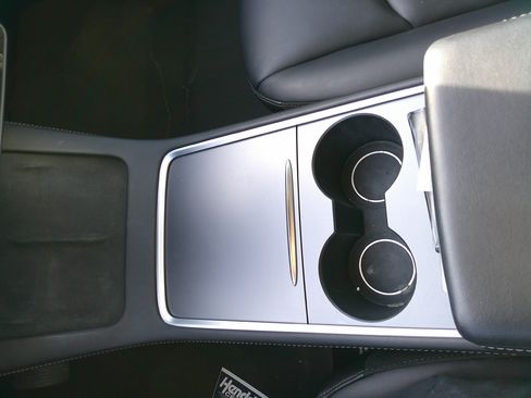 Used 2022 Tesla Model 3 image 26