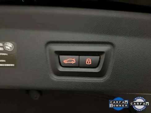 Used 2025 BMW i4 xDrive40i image 8