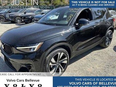 Used 2023 Volvo XC40 B5 Plus w/ Protection Package Premier