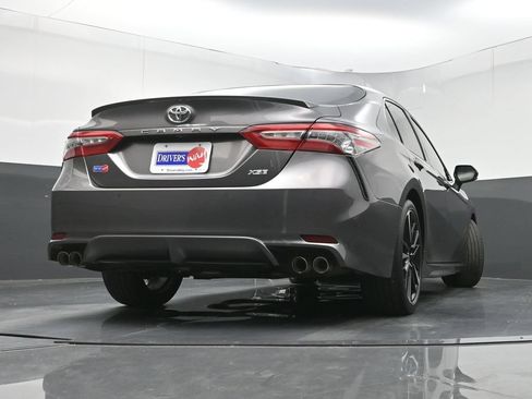 Used 2018 Toyota Camry XSE FWD image 27