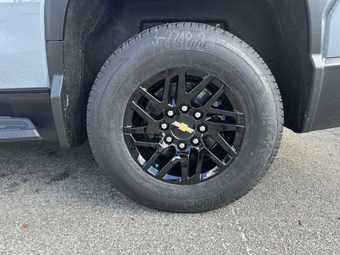 New 2026 Chevrolet Silverado EV LT image 12