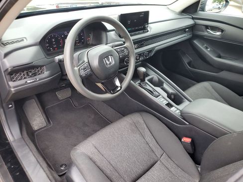 Used 2025 Honda Accord LX image 15