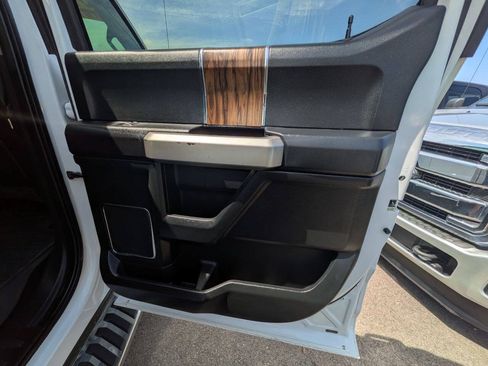 Used 2019 Ford F150 Lariat w/ Equipment Group 501A Mid AWD/4WD image 28