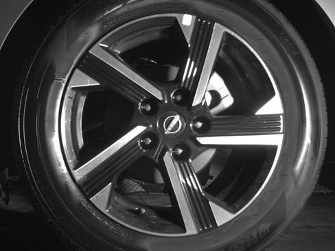 Used 2025 Nissan Sentra SV FWD image 17