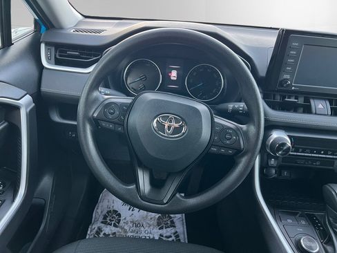 Used 2021 Toyota RAV4 LE image 26