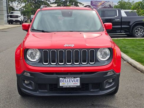 Used 2016 Jeep Renegade Latitude AWD/4WD image 8