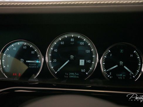 Used 2022 Rolls-Royce Phantom Sedan image 51