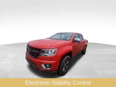 Used 2015 Chevrolet Colorado Z71 image 3