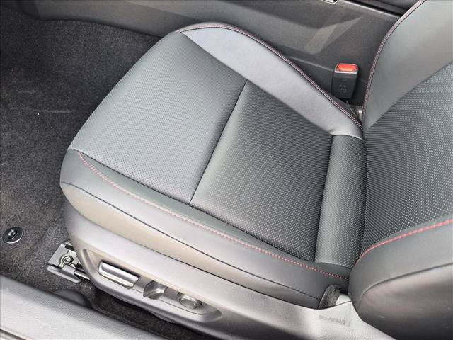 New 2027 Toyota Prius Plug-In Hybrid FWD image 4