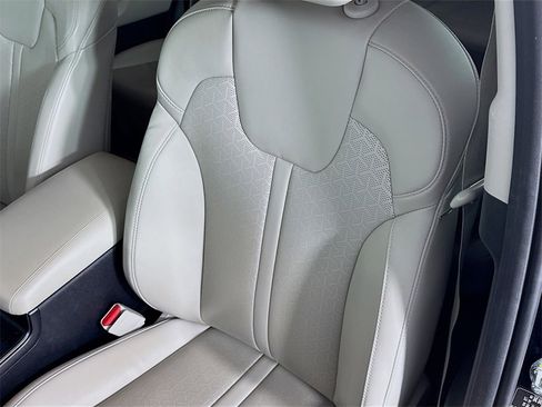 Used 2022 Kia Sorento S image 20