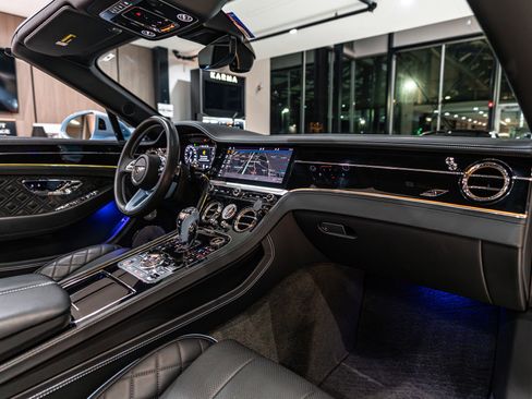 Used 2024 Bentley Continental GT S image 24