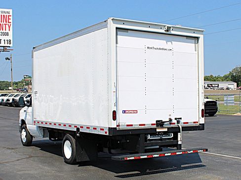 Used 2024 Ford E-350 and Econoline 350 Super Duty w/ Driver's Safety Package RWD image 4