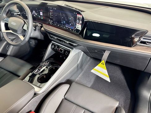 New 2025 Audi Q5 Premium Plus image 26