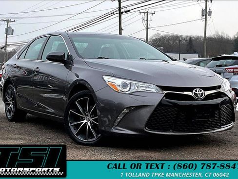 Used 2016 Toyota Camry XSE image 1