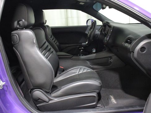 Used 2019 Dodge Challenger SRT Hellcat Redeye image 25