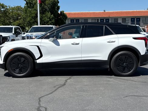Used 2025 Chevrolet Blazer EV LT w/ Midnight/Sport Edition FWD image 8