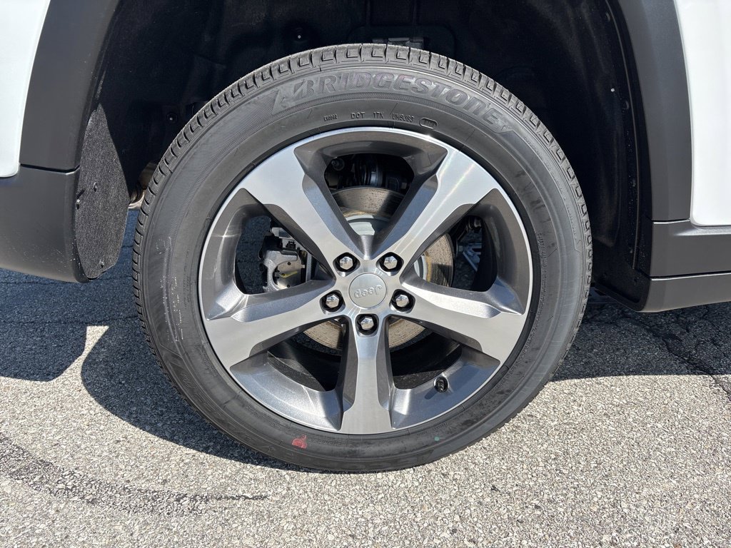 New 2026 Jeep Grand Cherokee Limited AWD/4WD image 12
