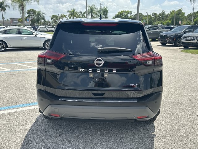 Used 2023 Nissan Rogue SV FWD image 7