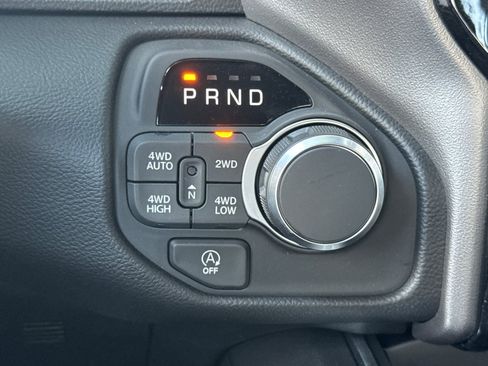 New 2026 RAM 1500 4x4 Crew Cab image 20