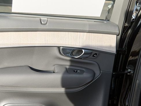 New 2026 Volvo XC90 B6 Ultra w/ Protection Package image 19