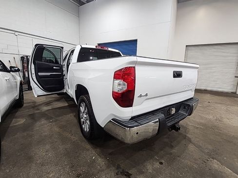 Used 2015 Toyota Tundra Limited w/ Limited Premium Package AWD/4WD image 30