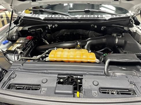 Used 2018 Ford F150 Raptor w/ Equipment Group 802A Luxury AWD/4WD image 32
