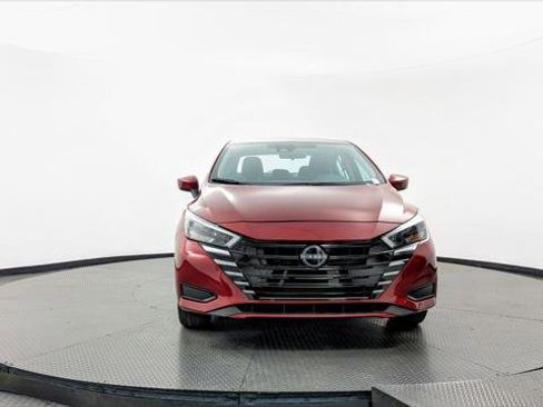 Used 2025 Nissan Versa SV image 11