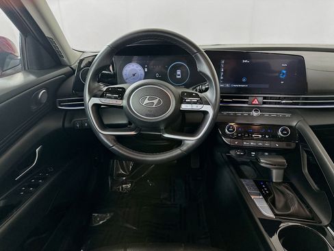 Certified 2024 Hyundai Elantra Limited image 22