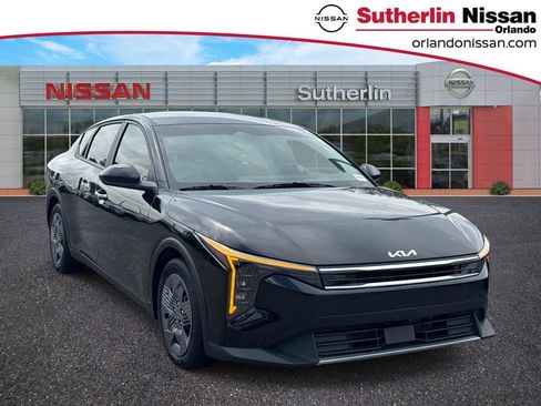 Used 2025 Kia K4 FWD image 1
