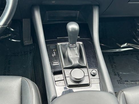 Used 2019 MAZDA MAZDA3 Sedan w/ Preferred Package FWD image 20