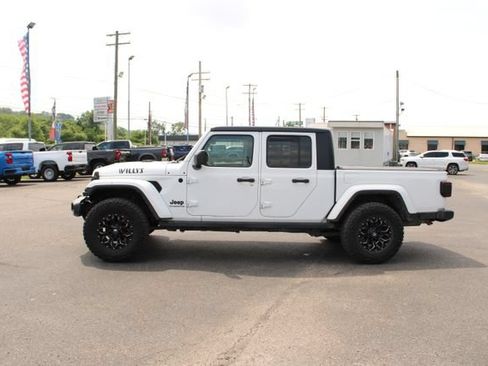 Used 2021 Jeep Gladiator Sport AWD/4WD image 6