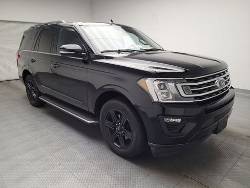 Used 2020 Ford Expedition XLT w/ Equipment Group 202A AWD/4WD image 13