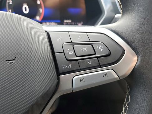 Certified 2023 Volkswagen Tiguan SE image 28